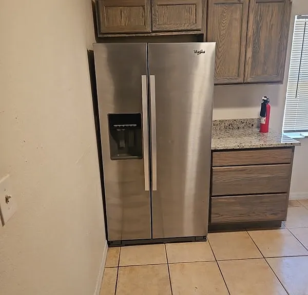 907 W Anderson St #B — Photo 2