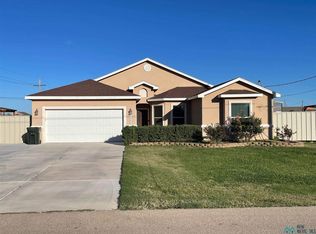 4000 John Wesley Hardin Ct S, Carlsbad, NM 88220