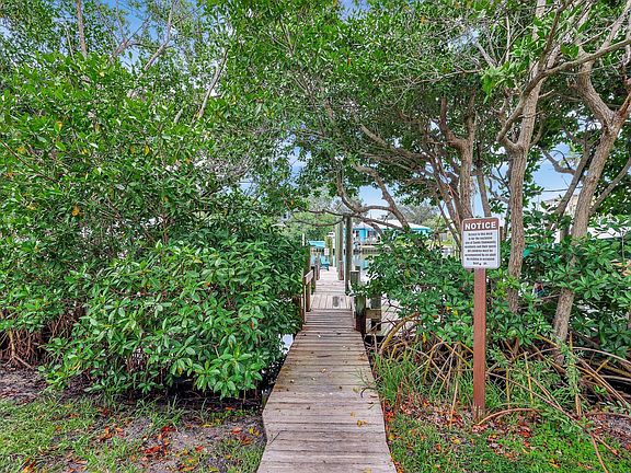 4th image of 3215 S Lakeview Circle #12-102