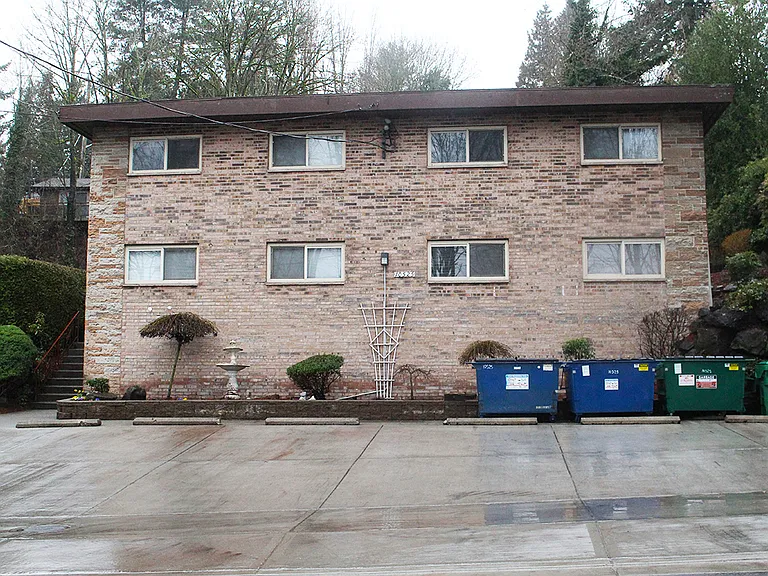 Caspian 10525 Apartments - Lake City — Photo 2