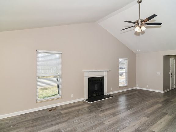 3rd image of 3264 Towne Village Rd