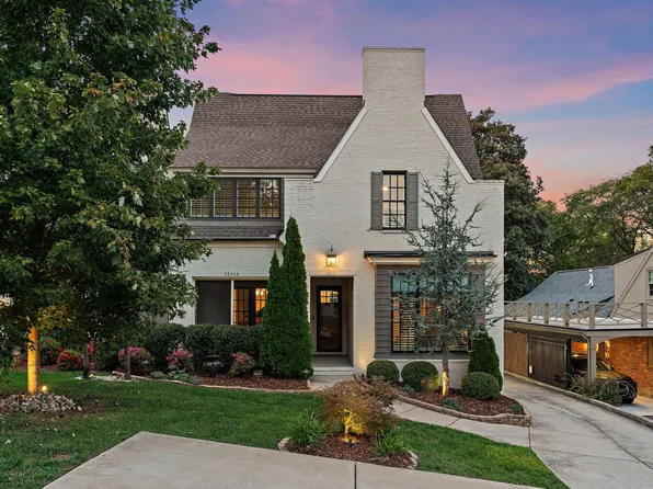 2006A Overhill Dr, Nashville, TN 37215