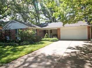 616 Garfield Ave, Lake Bluff, IL