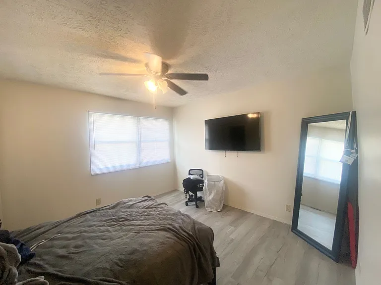 1504 Ensign Dr. — Photo 6