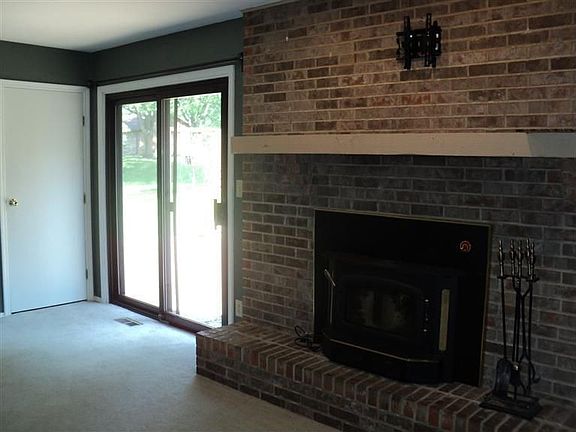 3rd image of 6511 Marlbank Cir