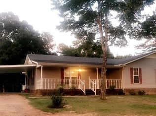 1290 Peace Chapel Rd, Decaturville, TN 38329