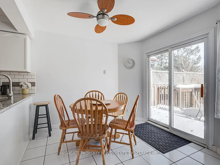 913 Dyer Ct — Photo 11