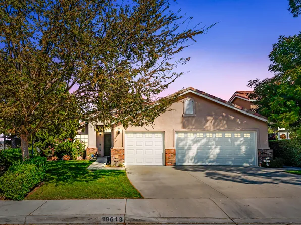 19613 Sunrise Summit Dr, Santa Clarita, CA 91351