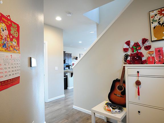 4th image of 15920 SE Starling Ct
