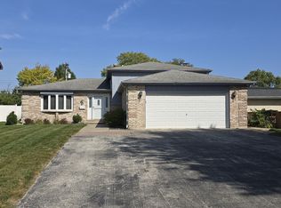 109 Dorie Ln, Thornton, IL 60476