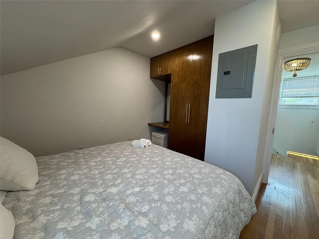 1 bed, 700 sqft, $2,700 — Photo 4