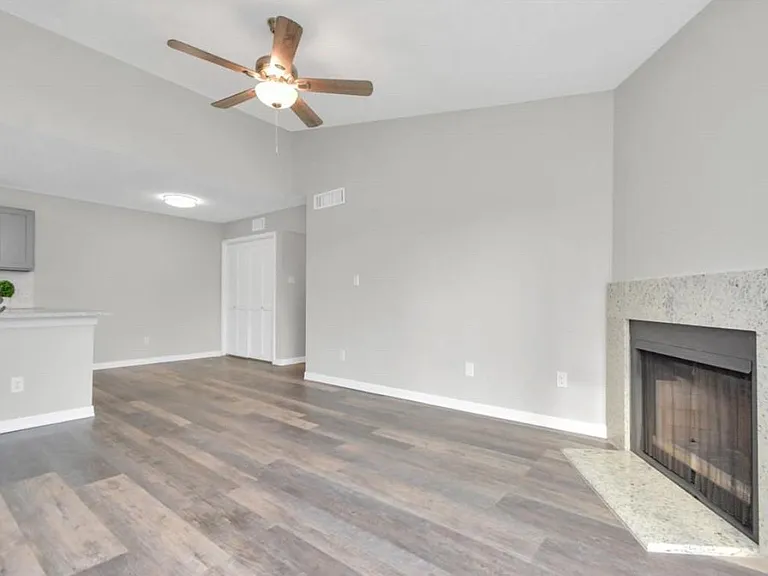 10101 S Gessner Rd #811 — Photo 15