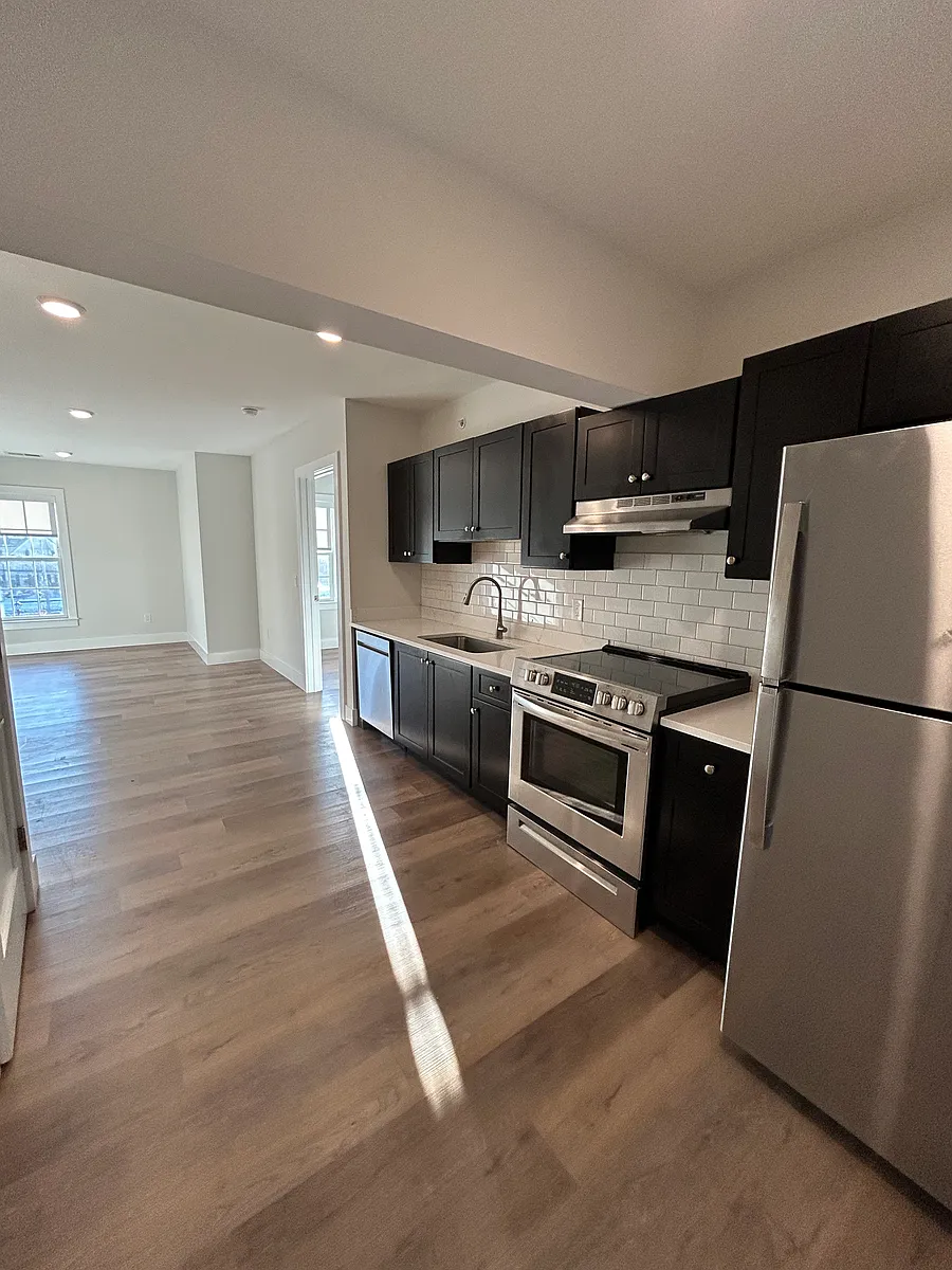 Building Photo - 200 Danbury Rd #2307