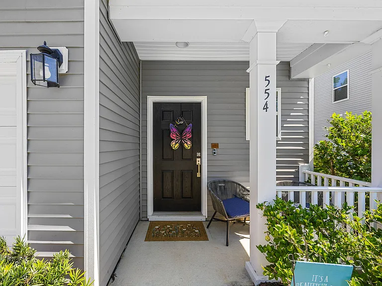 554 Wynfield Forest Dr — Photo 4