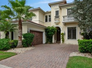 17947 Lake Azure Way, Boca Raton, FL 33496