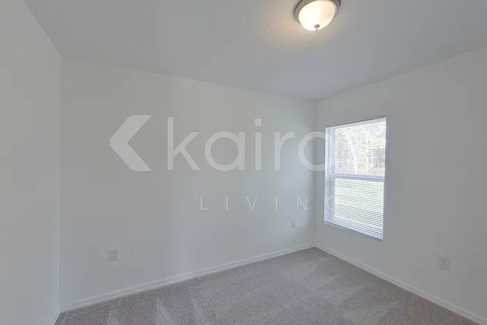 9810 N Santee Ter — Photo 7