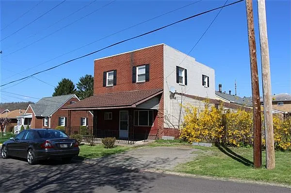 154 Columbus Way