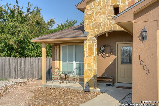 2nd image of 1003/1007 Brown Rock Dr