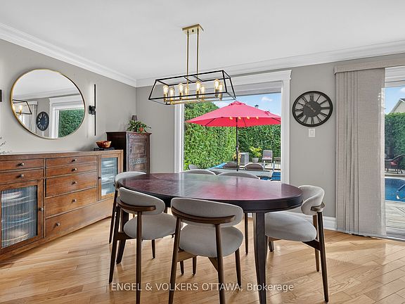 5th image of 1069 Saint Germain Cres