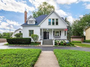 408 Western Ave, Clarendon Hills, IL 60514