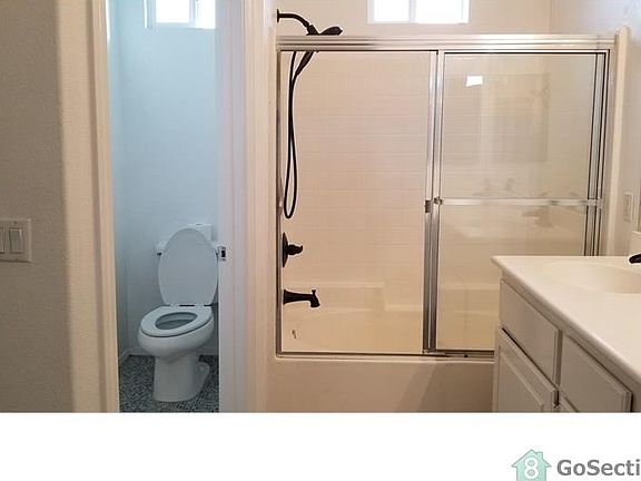 3rd image of 25876 Iris Ave