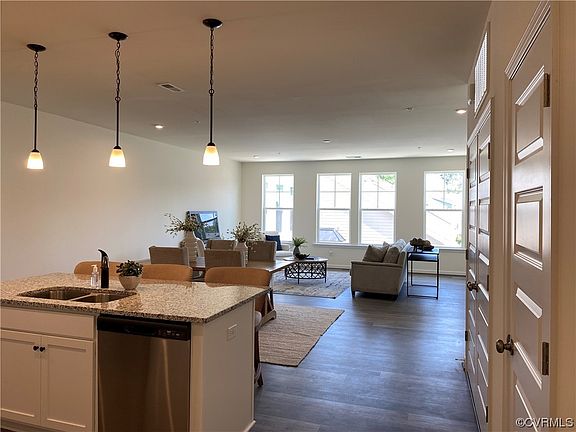 3rd image of 3980 Prospect St #12B