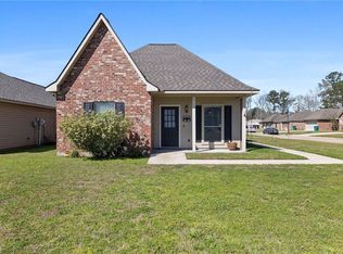 12741 Darby Dr, Walker, LA 70785
