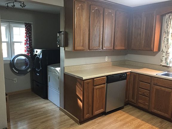 Kitchen/Utility 