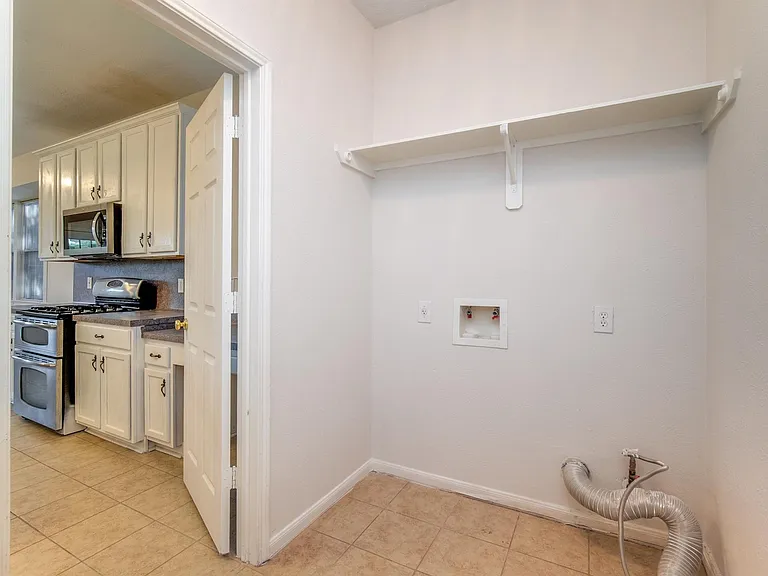 1907 Glen Eden Ct — Photo 21