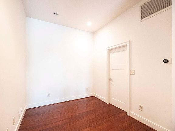 5th image of 499 E High St #201