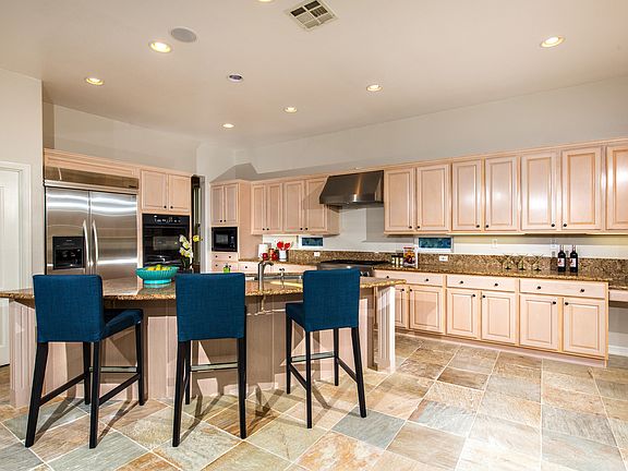 5th image of 13773 Rosecroft Way