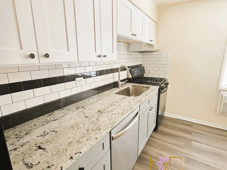 8460 Skokie Blvd #1 — Photo 6