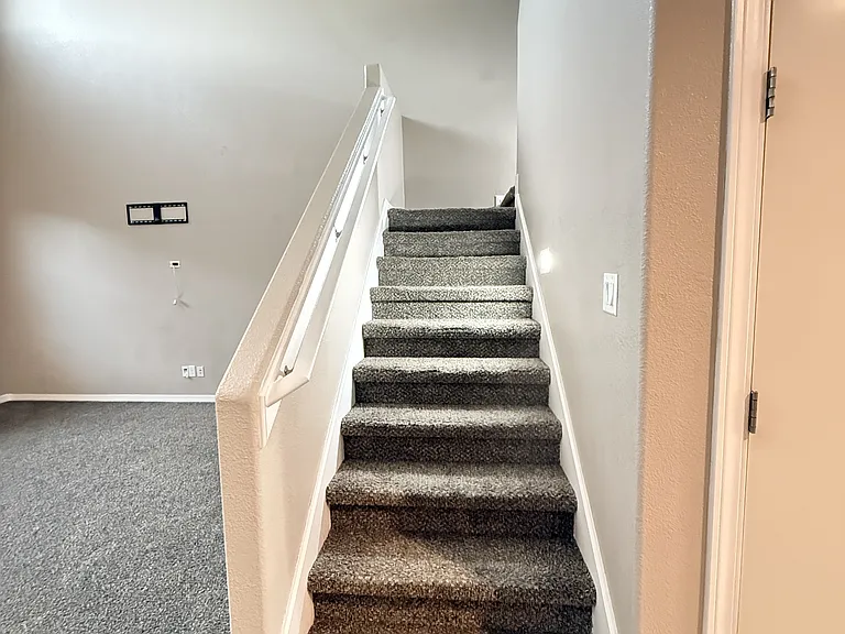 1028 Flyer Pl — Photo 31