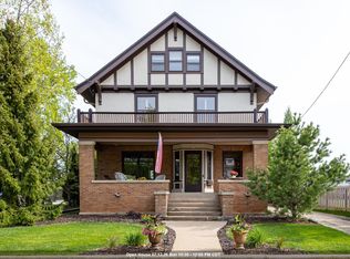 823 Washington Ave, Oshkosh, WI 54901