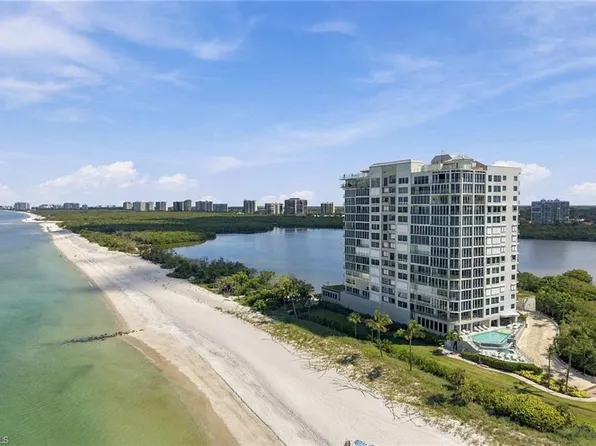 10 Seagate DR #6N, NAPLES, FL 34103
