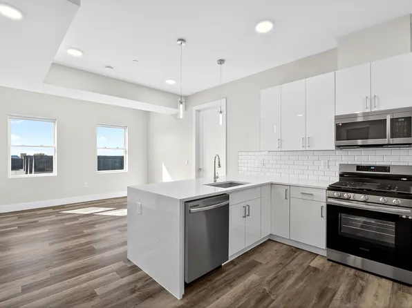 3443 John F Kennedy Boulevard image 1 of 37