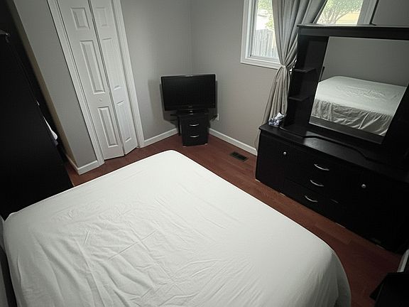 Bedroom A: $880 Private room with Double sized bed
