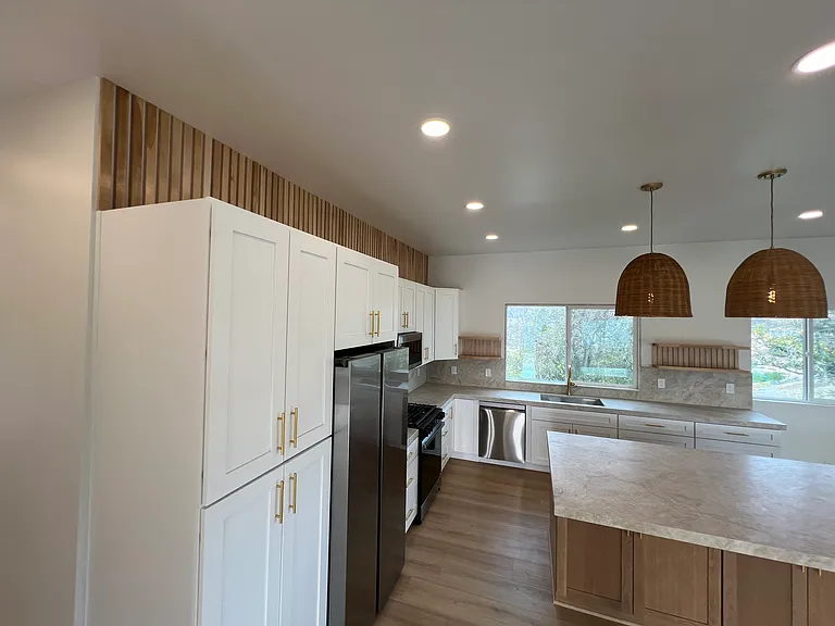 1531 Avohill Dr — Photo 6