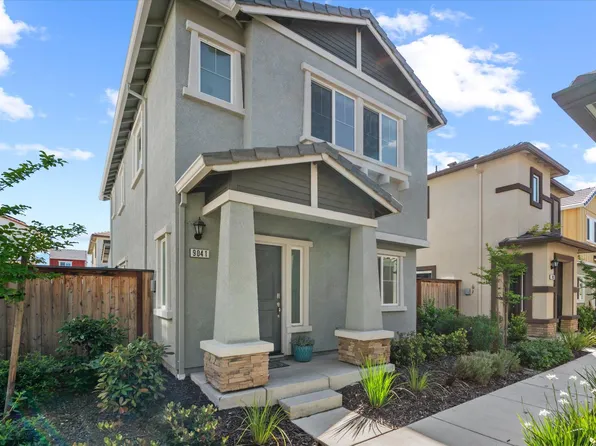 9041 Sausalito Ln, Roseville, CA 95747