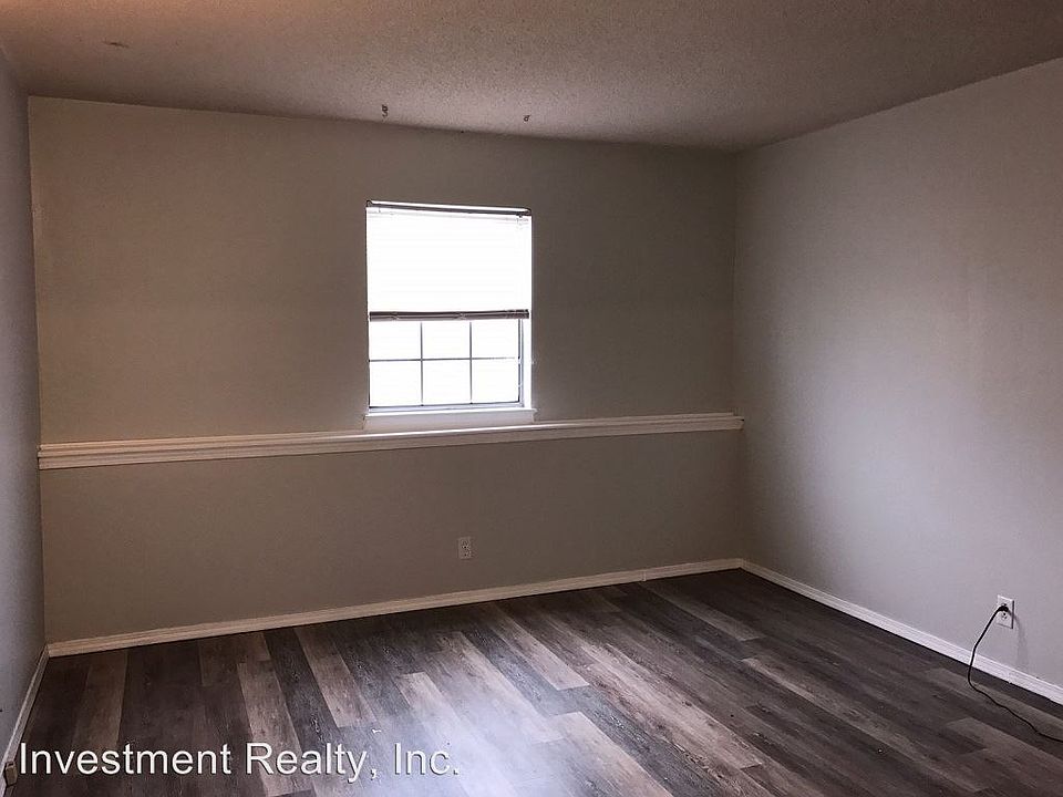 2nd image of 2099 Vienna Rd APT B