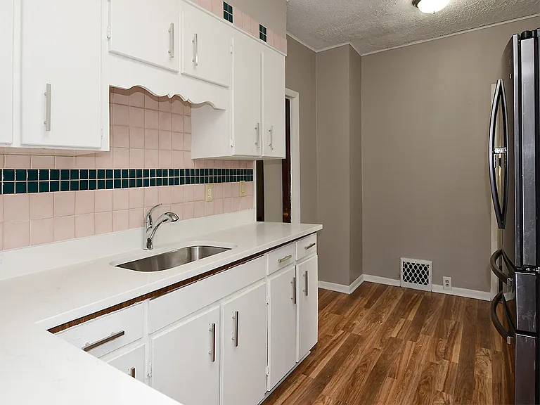 355 Lincoln Ave — Photo 15