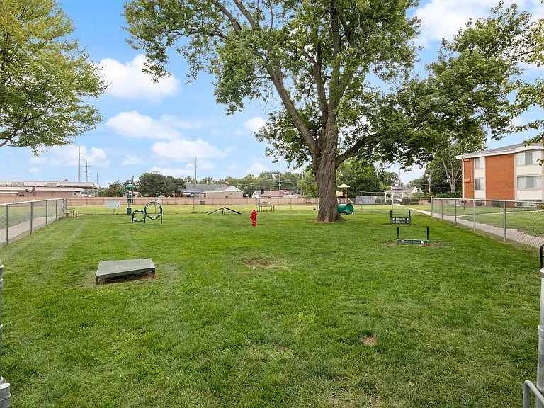 Miracle Manor Apartments — Photo 21