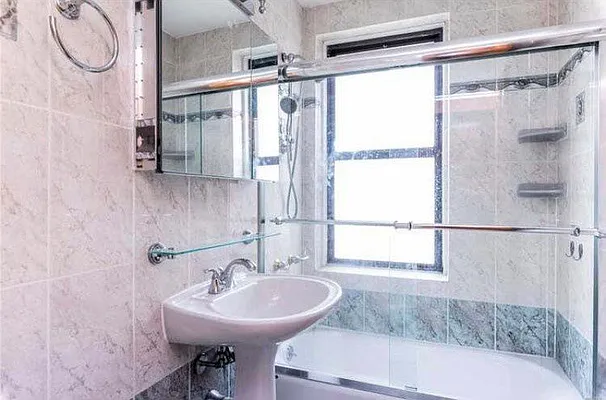 Sold by Nest Seekers International | media 18