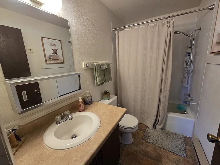 508 E Lyon St #3 — Photo 7