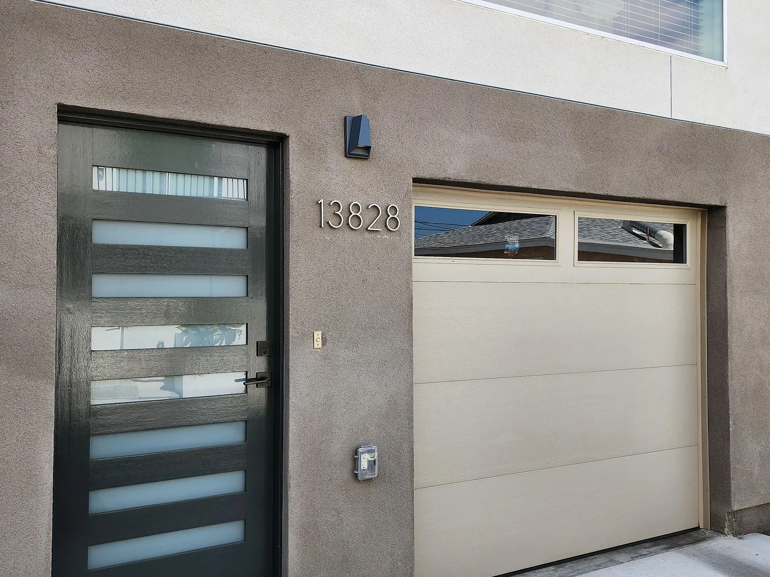 3 bed, 1500 sqft, $4,330 — Photo 2