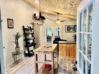 106 Washington, Eureka Springs, AR, 72632