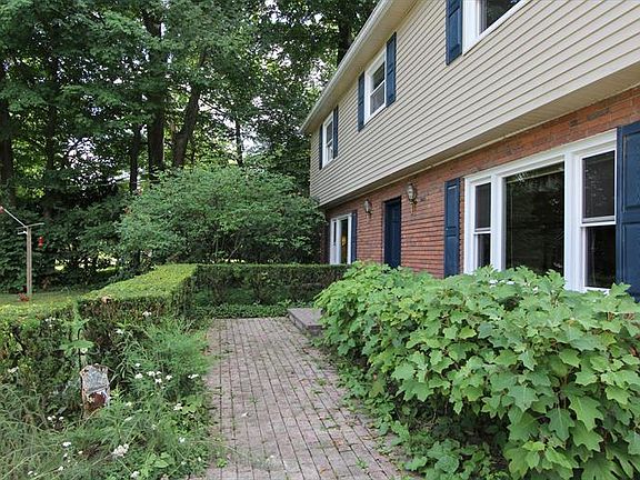 3rd image of 8631 Plainfield Ln