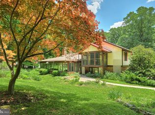 1298 Glatco Lodge Rd, Hanover, PA 17331