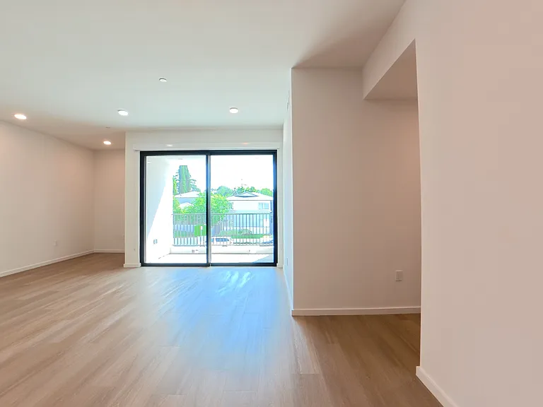 5119 Colfax Ave #203 — Photo 9