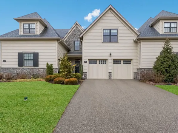 6162 Creekside Dr, Flourtown, PA 19031